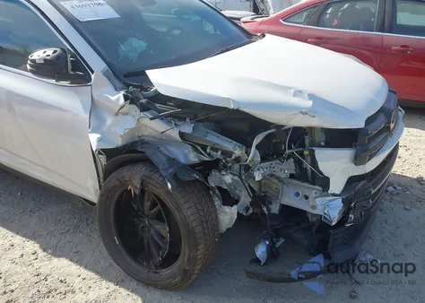 2019 Toyota Highlander Se from USA, damaged, VIN 5TDKZRFH3KS565438